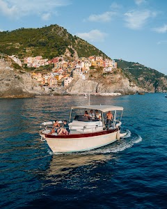 Shakti Boat Tours place picture